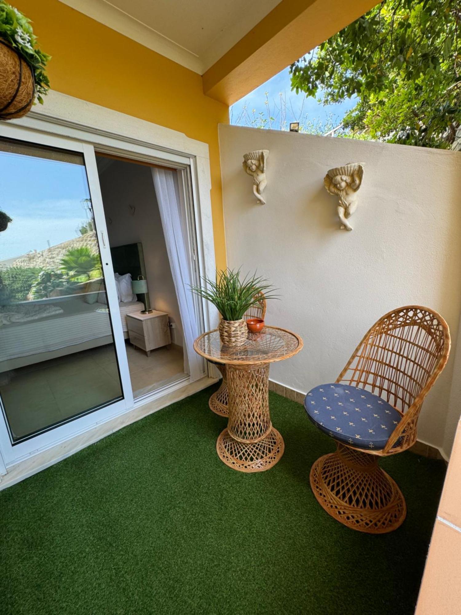 Lucie Lime Guesthouse Praia Da Luz Bagian luar foto